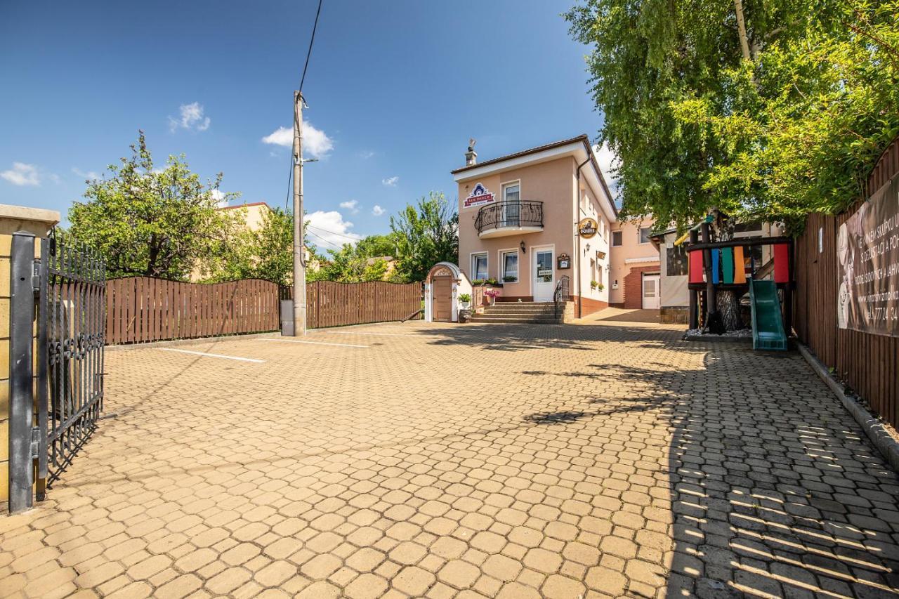 Penzion San Marco - Pod Budama Mutěnice Exterior foto